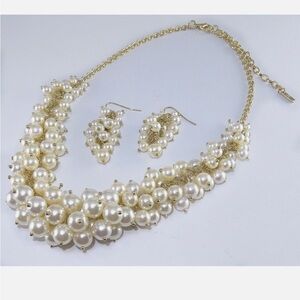 Cream Pearl Gold Necklace Earrings Jewelry Set Cluster Dangle
